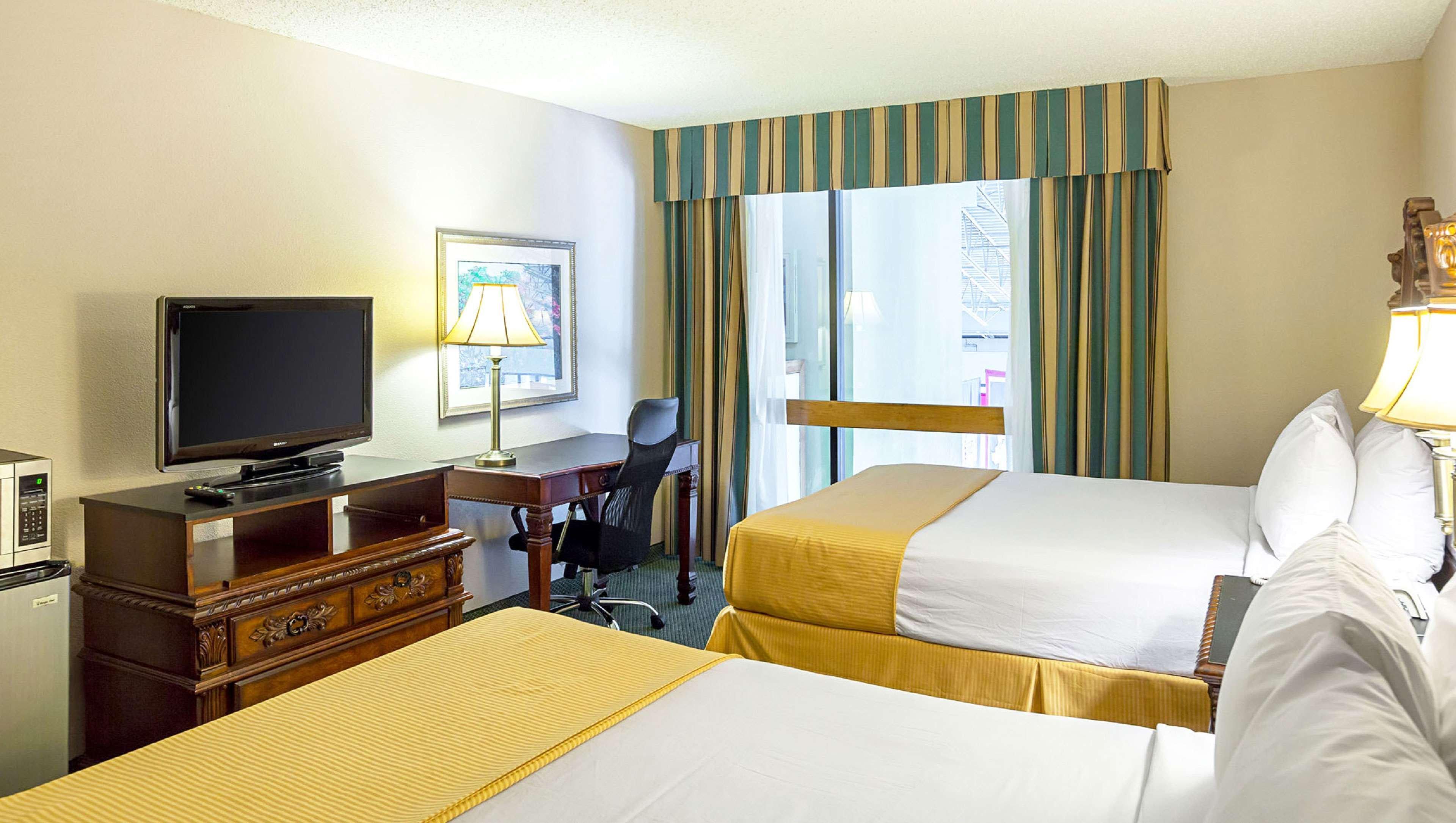 Magnuson Grand Desoto Otel Dış mekan fotoğraf