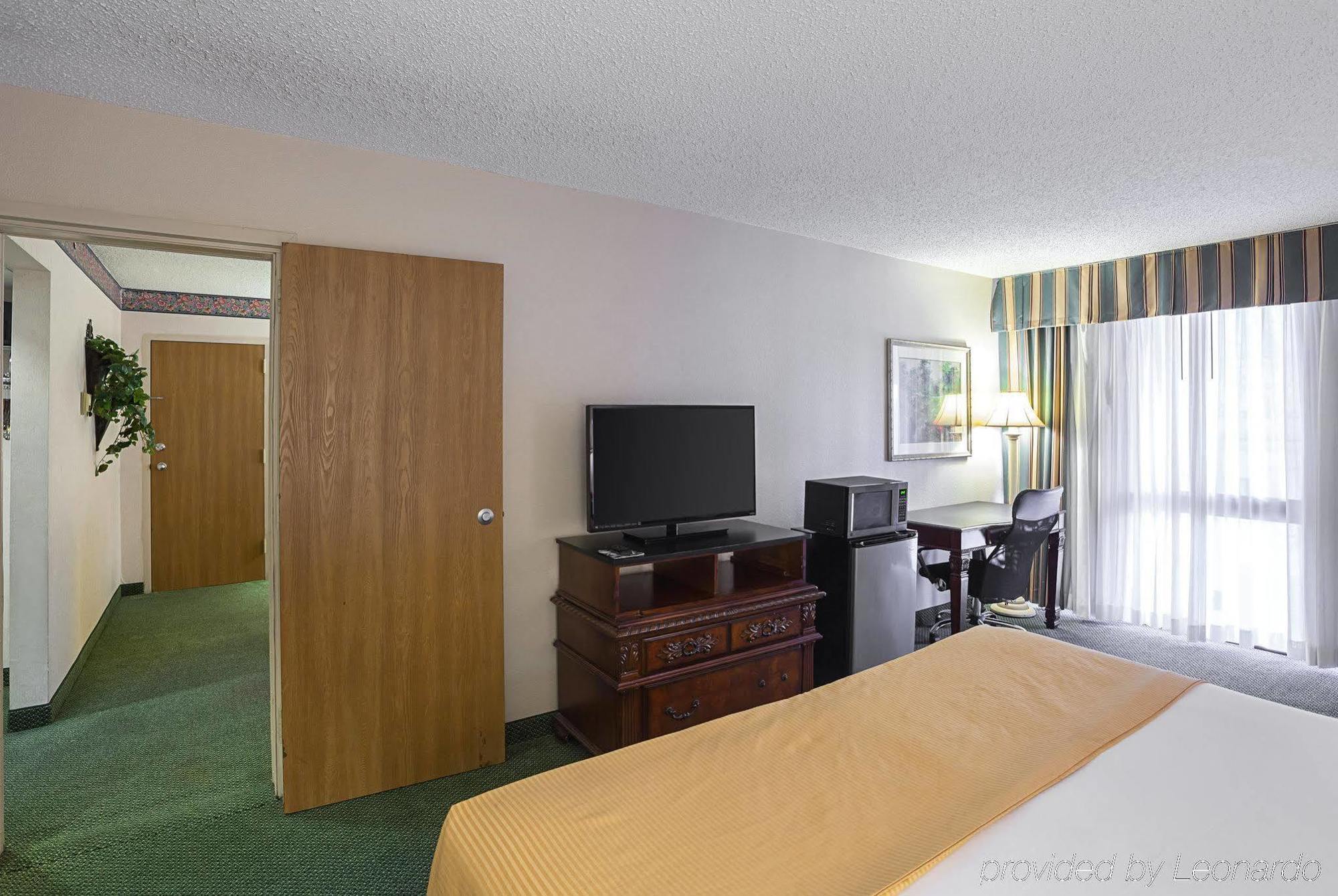 Magnuson Grand Desoto Otel Dış mekan fotoğraf