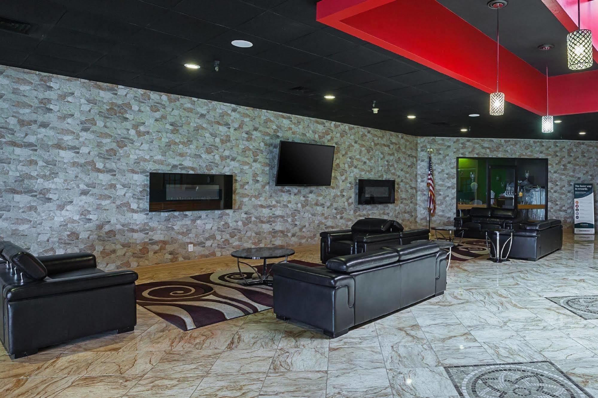 Magnuson Grand Desoto Otel Dış mekan fotoğraf